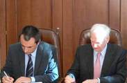 Minister of Finance Plamen Oresharski and President of EIB Philippe Maystadt signed a Memorandum of Understanding for the Development and Financing of Infrastructure between the Government of the Republic of Bulgaria and the European Investment Bank