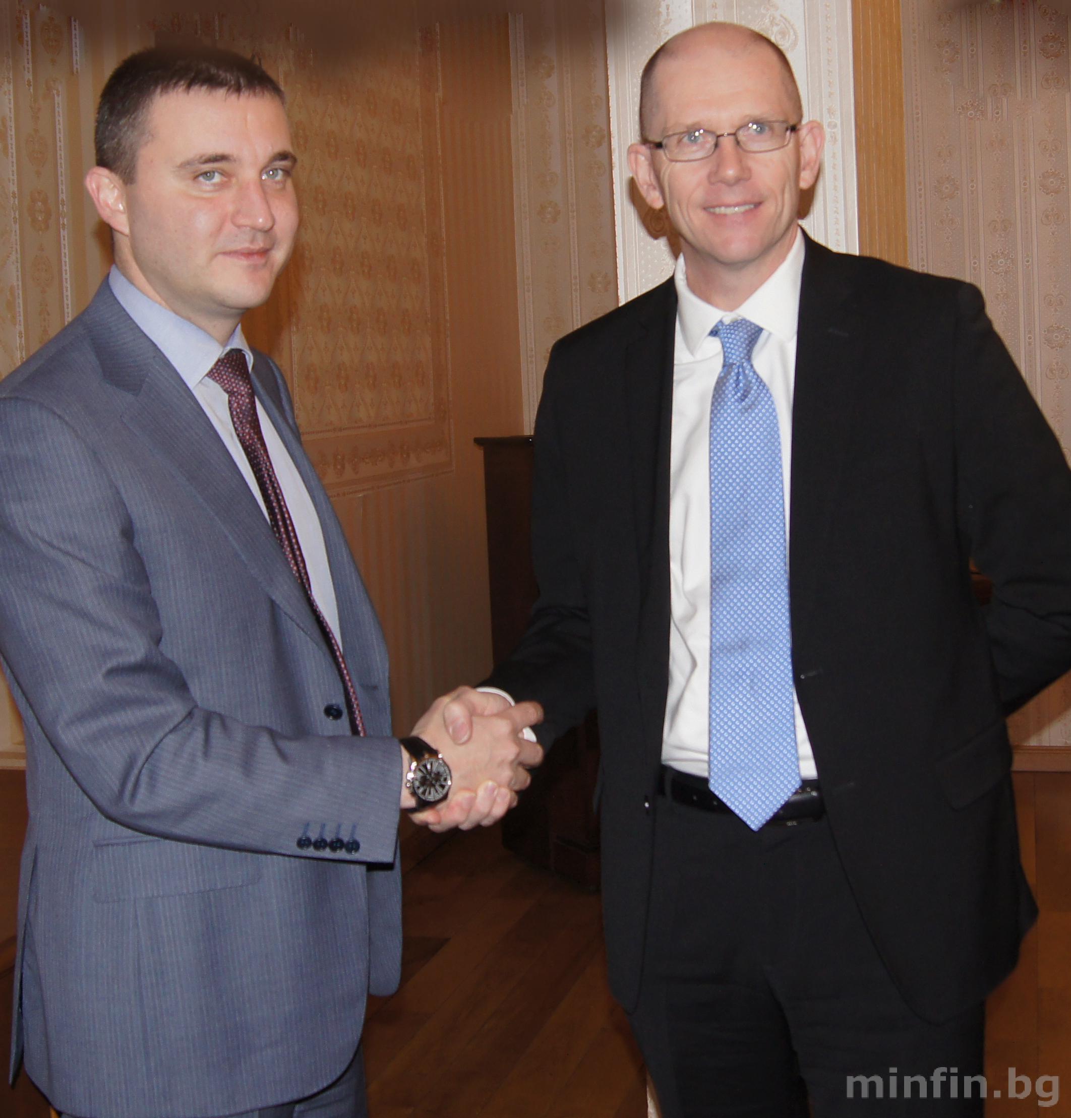 MINISTER GORANOV MET WITH THE WB COUNTRY MANAGER FOR BULGARIA ANTONY THOMPSON