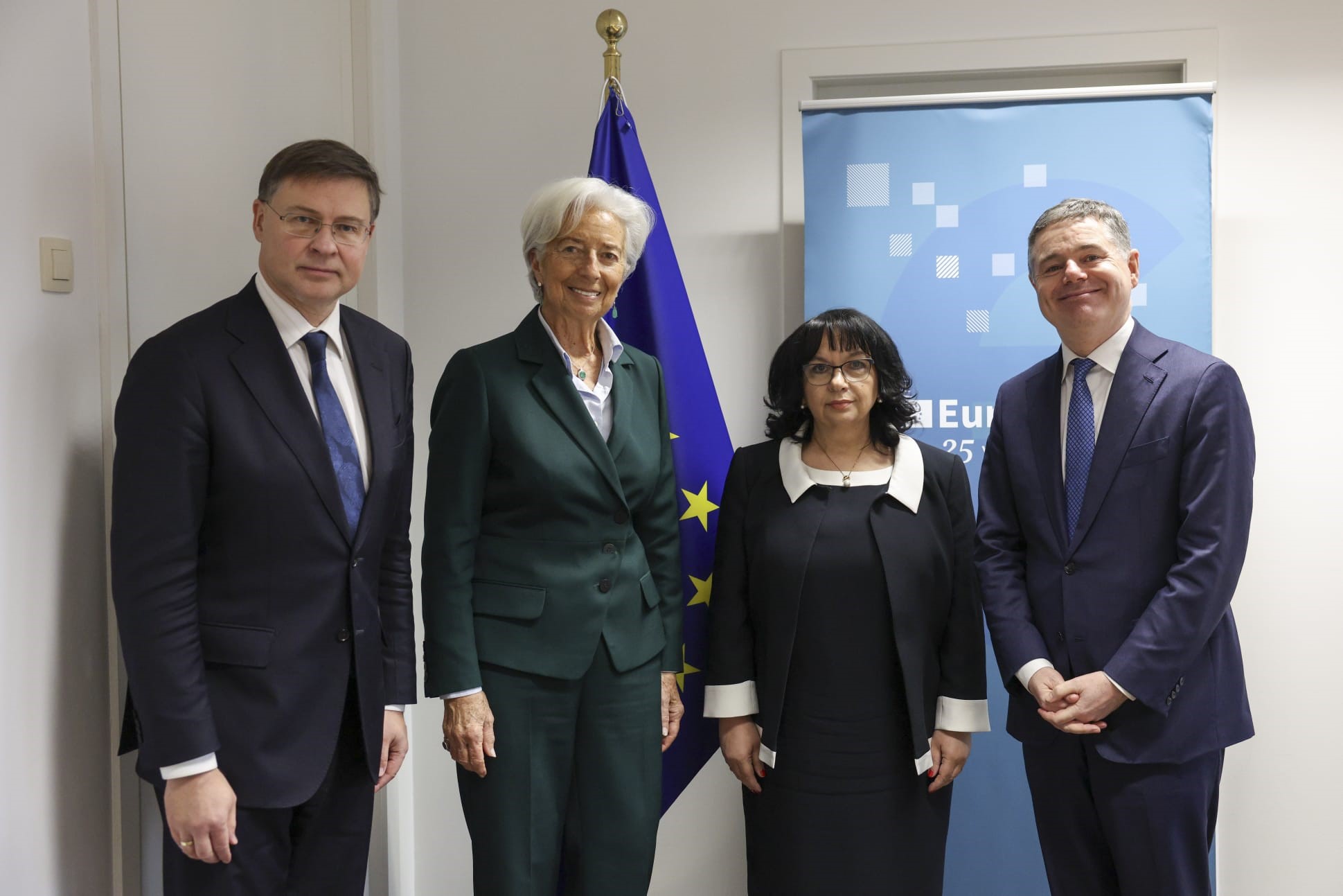 Minister Petkova Discusses Bulgaria’s Forthcoming Euro Area Membership with Paschal Donahoe, Christine Lagarde and Valdis Dombrovskis in Brussels 